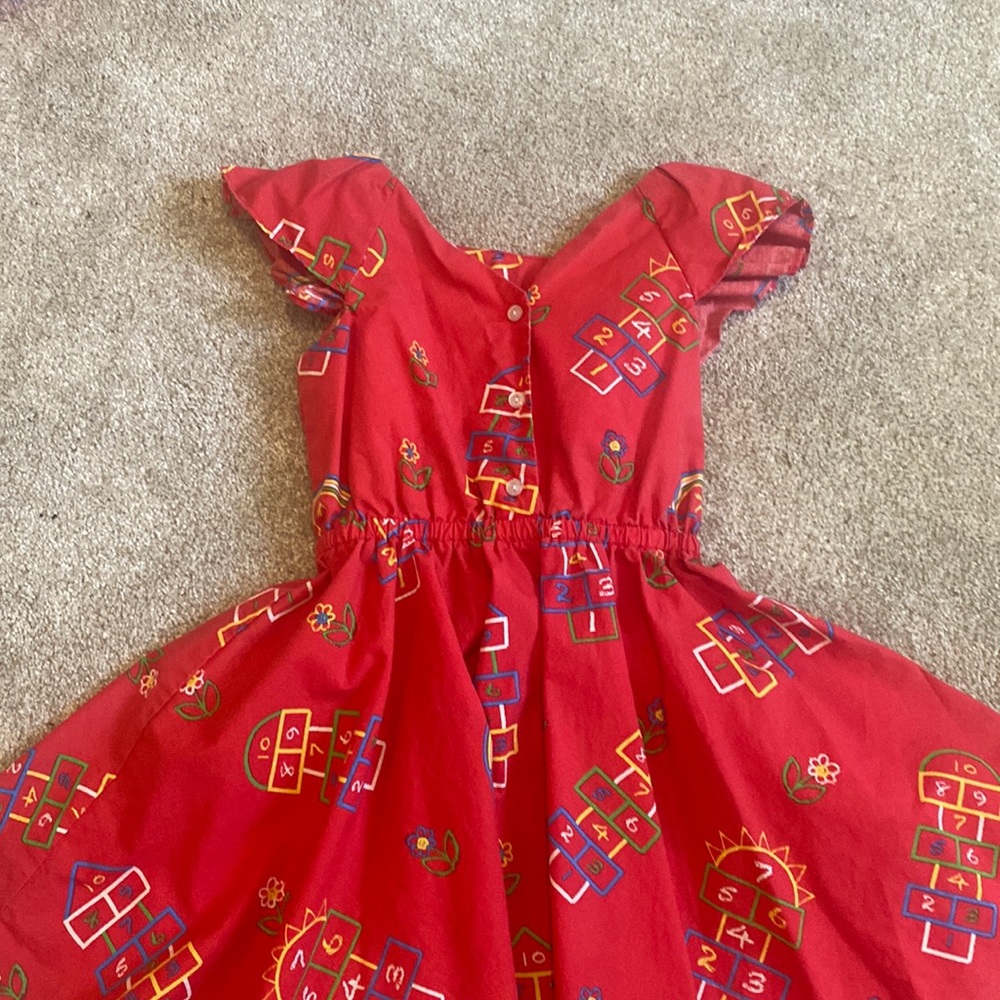 Back to School Eleanor Rose Dress. Size 6-7.  Adorable print!